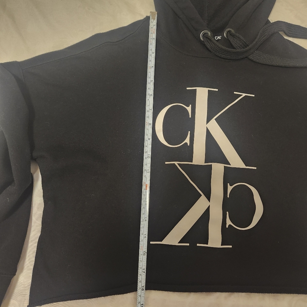 Calvin Klein Jeans Cropped Hoodie Black with Large CK Logo – Size S - Picture 6 of 9